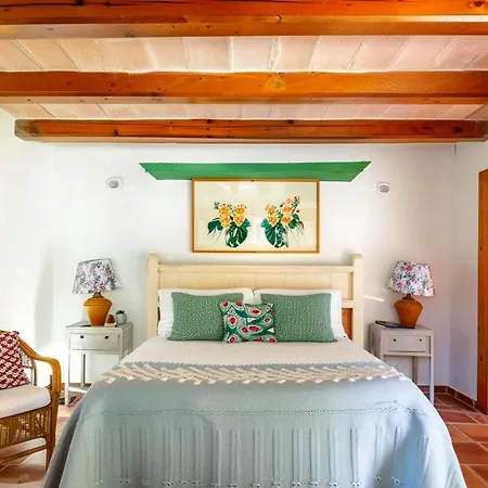 House Aenemona For 6 Guests In بيت للعطل
